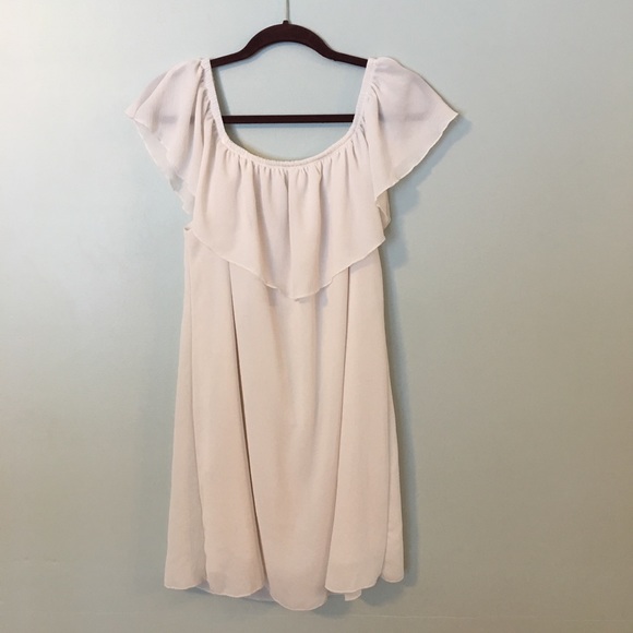 Noble U White Dress Fully Lined Ruffle Neck Large